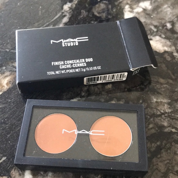 NEW MAC Finish Concealer Duo NW40 NC45 compact - Picture 7 of 8
